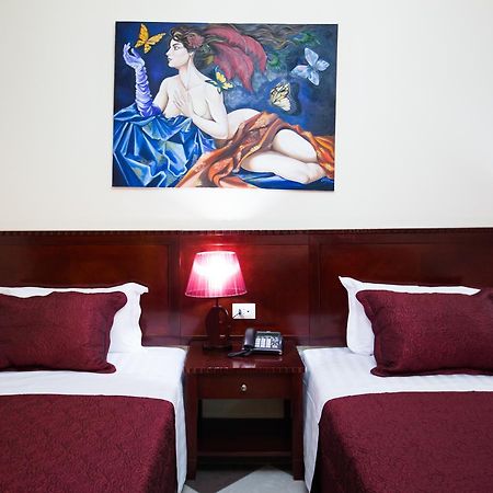 Orchidea Hotel Tirana Exterior foto